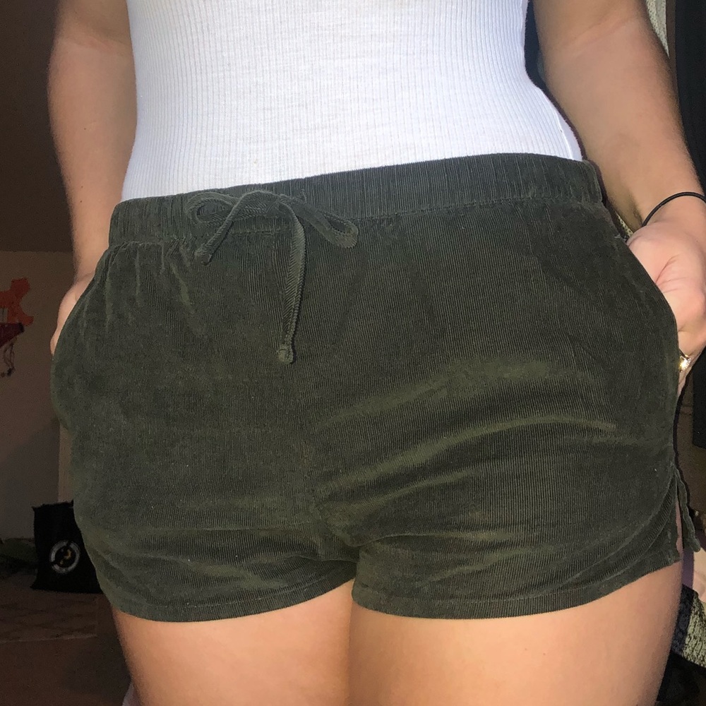 Cute shorts! 💚 5FOR$40!!💕